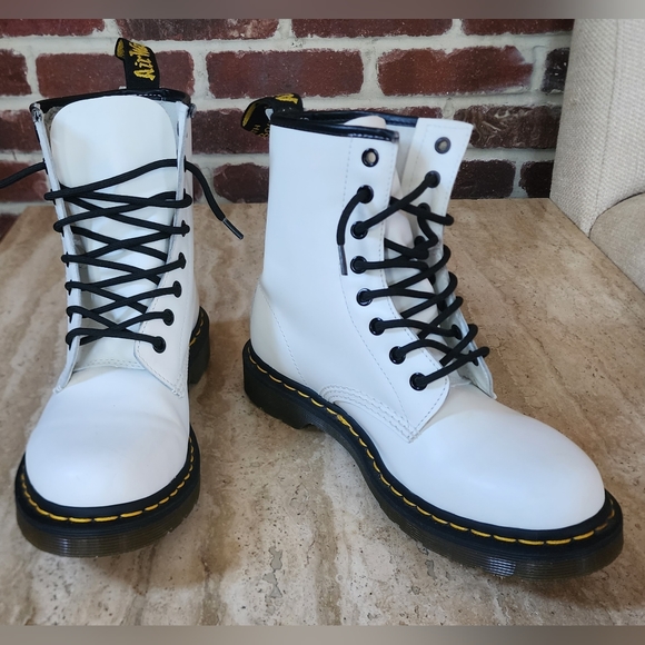 💖NWOT💖 Dr. Martens Booties 1460 Lace Up Boots Booties - Picture 14 of 14